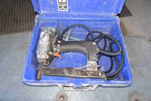 lot 695 image: Duo-Fast Corded Electric Tacker