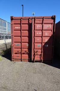 lot 2 image: 20 ShippingStorage Container