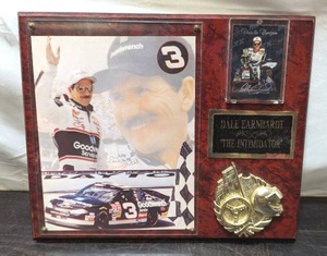 lot 68 image: Dale Earnhardt Plaque