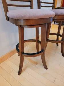 lot 24 image: Slotted-Back Counter Stools