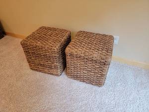 lot 26 image: Jute Weave Cube Pair