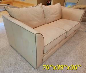 lot 27 image: Robust Cream Sleeper Sofa