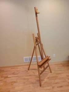 lot 67 image: Rugged Easel