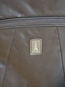lot 103 image: Travelpro Luxury Luggage Pairing