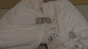 lot 17 image: 2 Pack Plush Throw Blankets Twin XL
