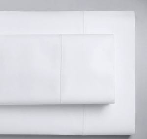 lot 8 image: Queen White Simply Vera Vera Wang Supima Cotton 600 Thread Count Sheet Set and Pillowcases