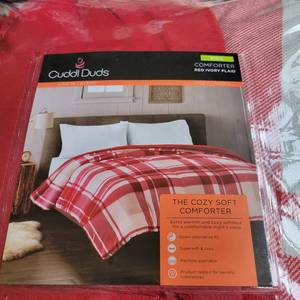 lot 14 image: Cuddl Duds Farmhouse Red Ivory Plaid Faux Fur Solid Soft Comforter King Bed