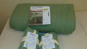 lot 105 image: King  CAL KING Color Olive Sonoma Goods For Life Cotton Linen Quilt or Sham