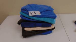 lot 156 image: 8 Mixed Bath Towels