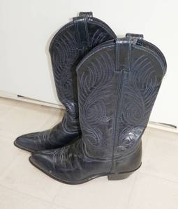 lot 10 image: Code West Cowboy Boots size 6-12M