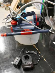 lot 22 image: 1 New Cordless 14.4V electric Garden Sprayer with battery and charger