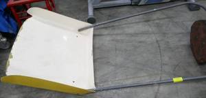 lot 115 image: Snow Scoop
