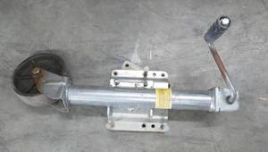 lot 197 image: Trailer jack