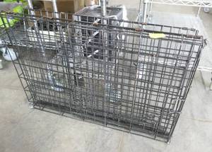 lot 205 image: Dog Kennel - portable, foldable - 36 long 24 wide 27 high