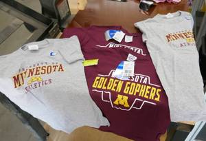lot 218 image: 4 Youth Gophers tshirts, 2 small 2 medium