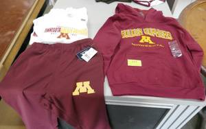 lot 224 image: Boys small and medium hoodie, pants, 2 tshirts