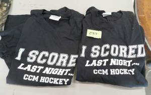 lot 237 image: 2 Mens 2XL tshirts