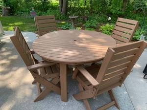 lot 3 image: By the Yard - table and 4 chairs, umbrella and stand