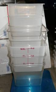 lot 254 image: Lot of Cambro containers