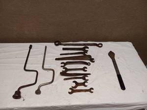 HUGE LOT OF VINTAGE TOOLS