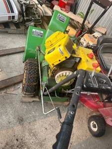 lot 13 image: John Deere 826 repair or use for parts