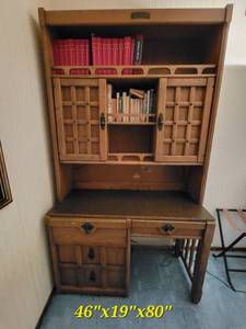 lot 59 image: Harbour House Furniture Bedroom Desk