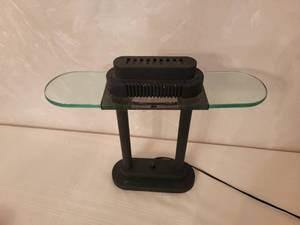 lot 89 image: Vintage Postmodern Desk Lamp