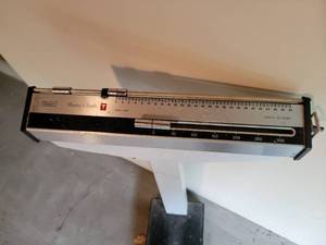 lot 123 image: Vintage Doctors Scale