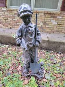 lot 138 image: Charming Resin Boy Farmhand