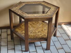 lot 67 image: Awesome MCM Hexagon Accent Table
