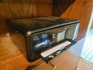 lot 128 image: Canon PIXMA TS6220 All-In-One Photo Printer