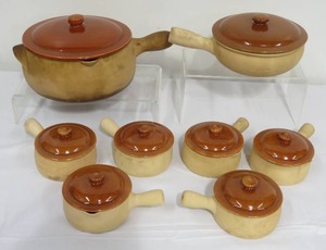 lot 12 image: 8 Red Wing Pottery Provincial Ware Dinnerware Set