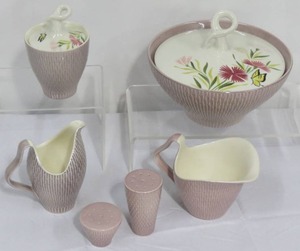 lot 19 image: 6 Red Wing Pottery Pink Spice Dinnerware Serving Pieces