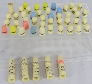 lot 91 image: x71 Vintage Fandels St. Cloud MN Advertising Plastic Thimbles