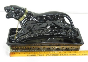 lot 136 image: Vintage 1953 Black Lane Ceramic Panther TV Lamp