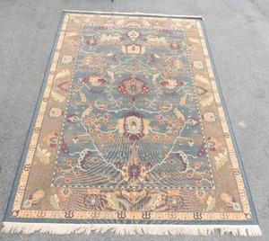 lot 199 image: Large 135 x 92 Area Rug Unique Design