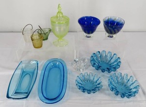 lot 186 image: Misc. Specialty Glass Blue, Vaseline, Some Signed