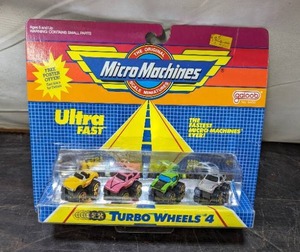 lot 17 image: Vintage Micro Machines Turbo Wheels #4