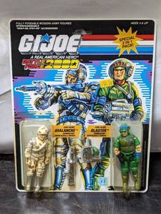 lot 31 image: G.I. Joe Battle Force 2000