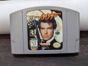 lot 64 image: 007 Golden Eye Nintendo 64 Game Cartridge