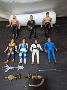 lot 74 image: Secret Of The Ninja Action Figures