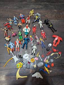 lot 76 image: Misc. Action Figures