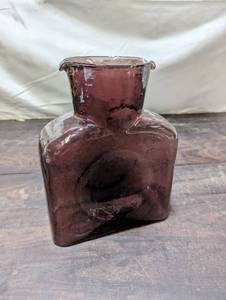 lot 84 image: Blenko Double-Spout Pitcher