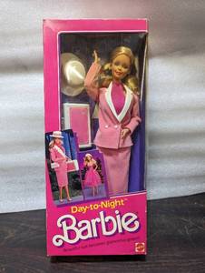 lot 85 image: Vintage Day-To-Night Barbie