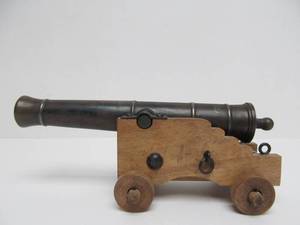 lot 10 image: Vintage Brass Barrel Black Powder Firing Cannon