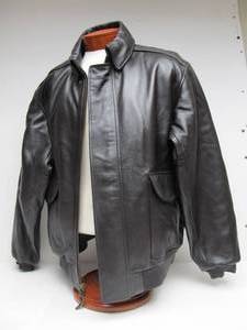 lot 28 image: New Unused L.L. BEAN Mens Leather Jacket - Size XXL - Black