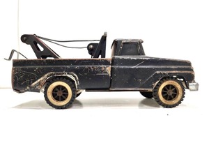 lot 184 image: Vintage 1960s TONKA Wrecker Truck