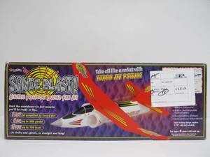lot 110 image: Brand New SONIC JET Electric Freeflight Jet