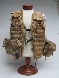 lot 115 image: Excellent Unused Desert Camo Tactical Vest