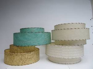lot 119 image: Fantastic Estate Lot of 4 Vintage Mid Century Tiered Fiberglass Lamp Shades